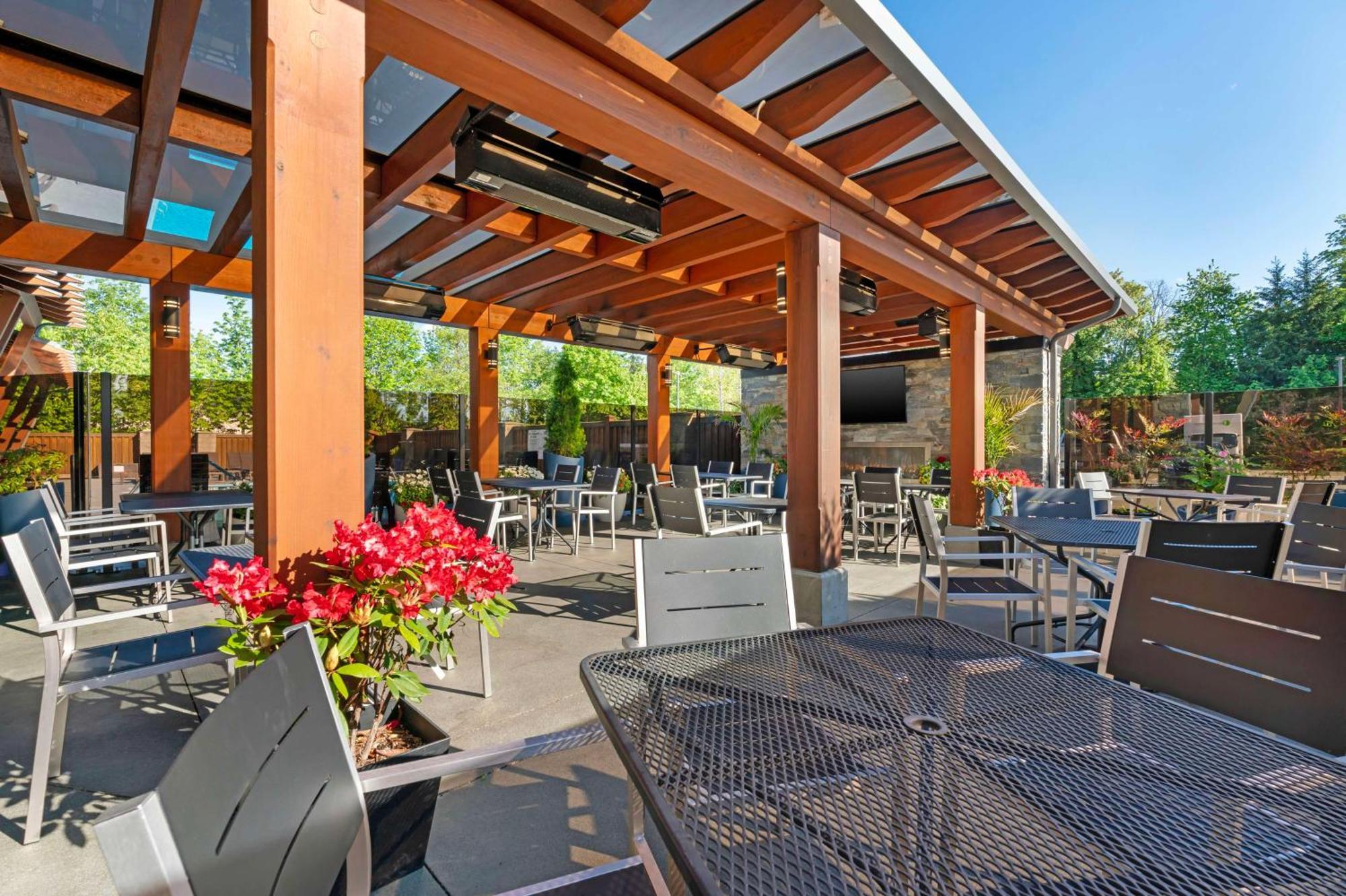 Best Western Plus Barclay Hotel Port Alberni Exterior foto